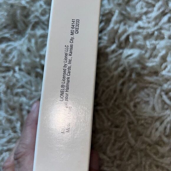 Hallmark Keepsake Ornament Lionel Santa Fe F3A Diesel Locamotive 2006 QXE3233 - Picture 4 of 10